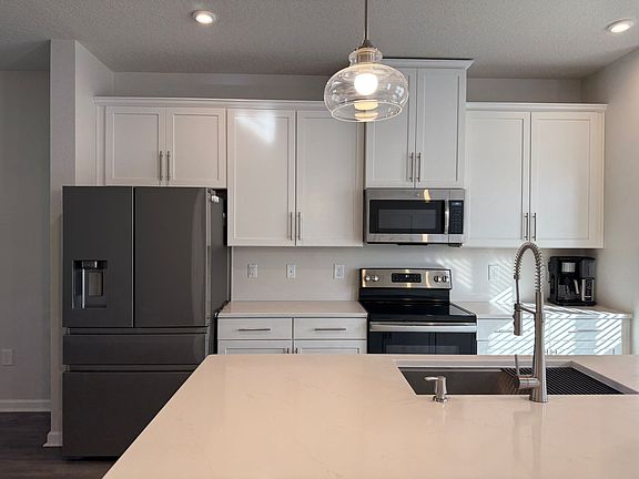 4th image of 6349 Glory Bower Dr