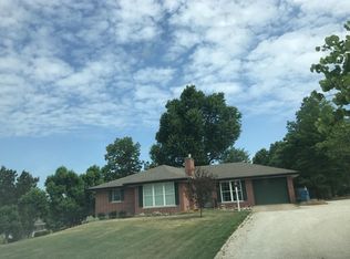 2936 Rock Ridge Rd, Jefferson City, MO 65109