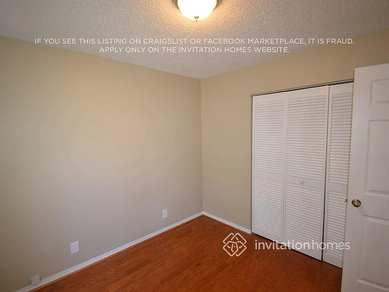 10841 SW 14th Ct — Photo 7