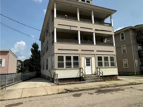 24-26 Sweet Ave, Woonsocket, RI 02895