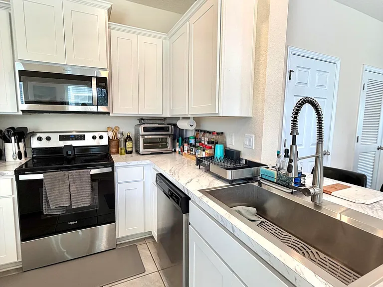 845 Observatory Pkwy — Photo 2