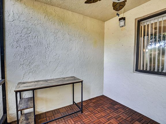3rd image of 410 Lakeview Drive #103
