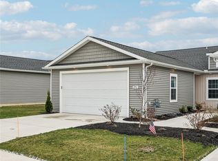 271 Silver Spring Cir, Elyria, OH 44035