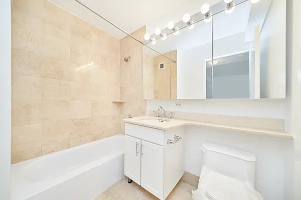 Rented by Living New York | media 25