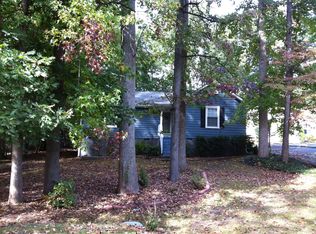 699 Lake Caroline Dr, Ruther Glen, VA 22546