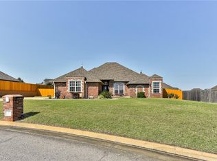 1610 Happy Vly, Shawnee, OK 74804