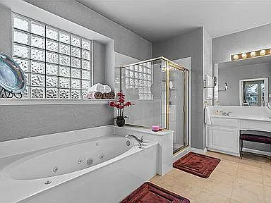 Master bath with jetted tub