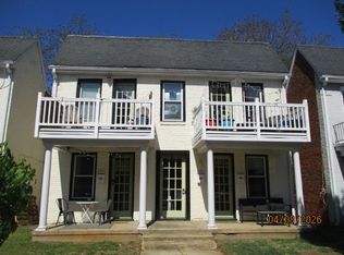4 N Auburn Ave APT B, Richmond, VA 23221