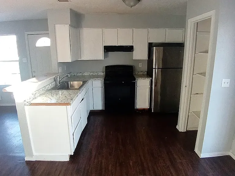 10100 Brownie Dr #D — Photo 2