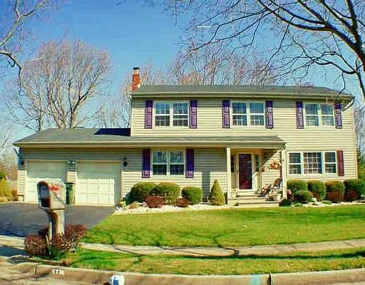 11 McFadden Dr photo 1