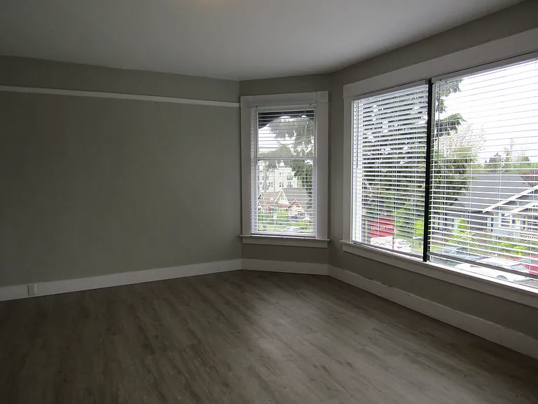 3223 6th Ave #1 — Photo 7