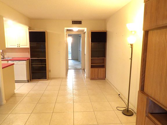 5th image of 4074 Cornwall D #4074