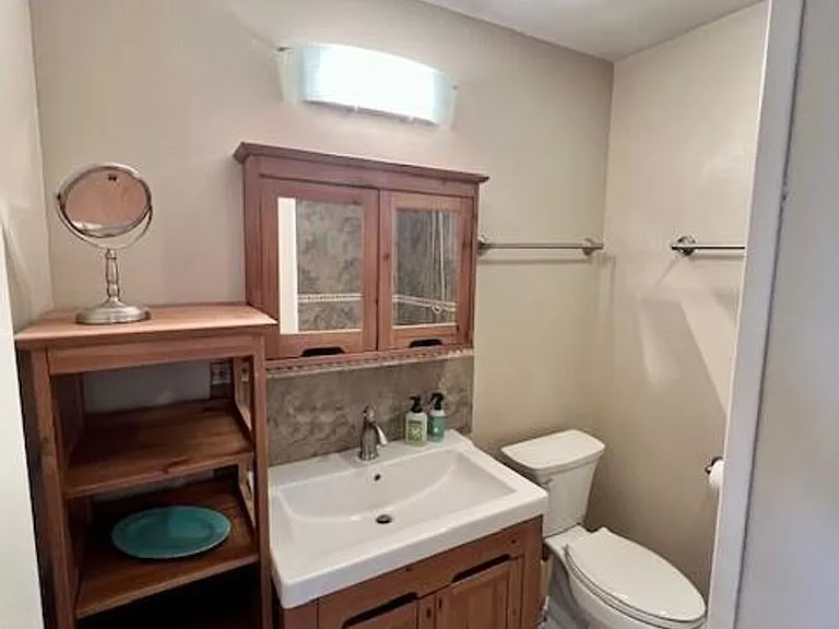 8006A Pinedale Cv — Photo 14