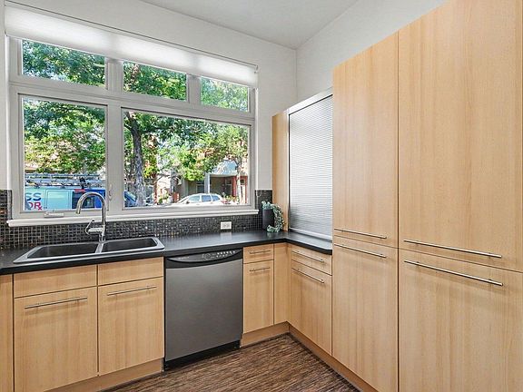 5th image of 802 Blondel St #103