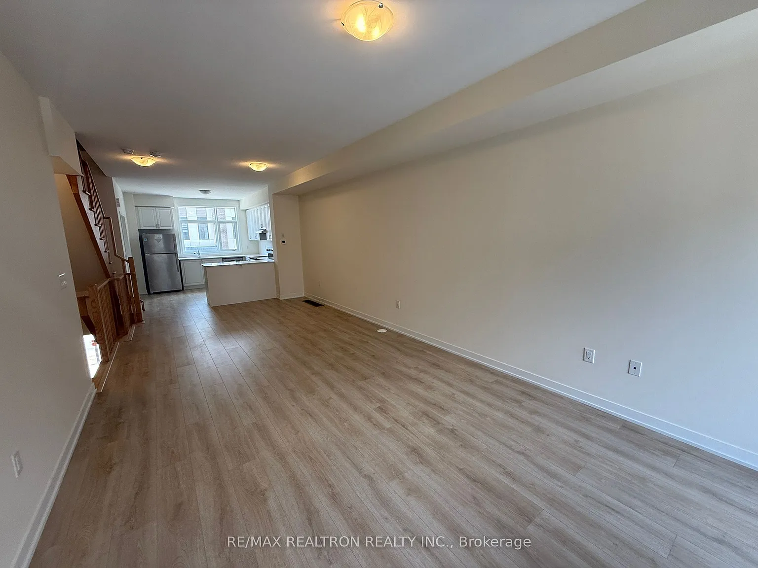 3 bed, $3,000 — Photo 4