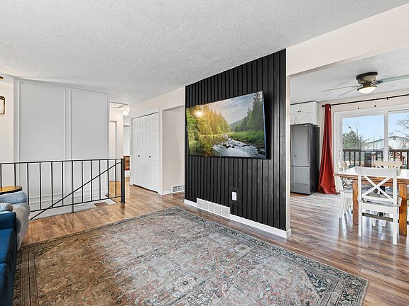 4th image of 5387 W Northlilac Ave