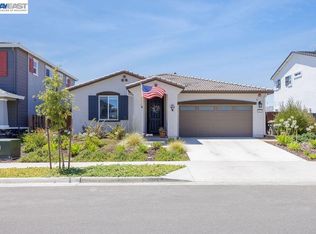1012 Ramos Dr, Winters, CA 95694