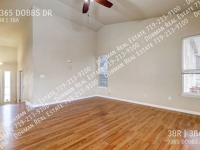 7365 Dobbs Dr — Photo 10