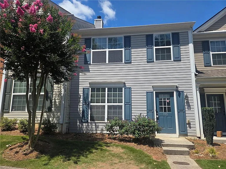 955 Prestwyck Ct — Photo 1