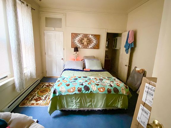3rd image of 805 N Franklin St APT 1