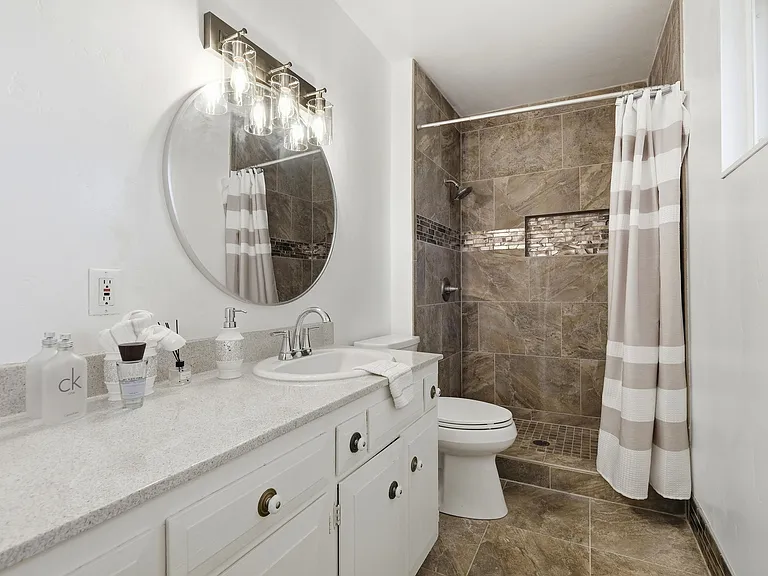 3448 Big Springs Ave — Photo 10