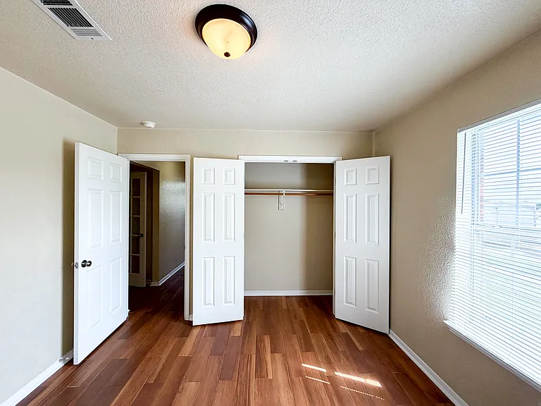4512 Crested Butte Dr — Photo 31
