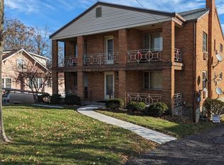 6652 Cheviot Rd, Cincinnati, OH 45247