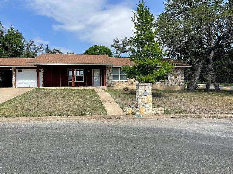 2200 San Jacinto Dr — Photo 9