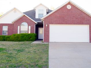 3902 SW Cherry Rd, Bentonville, AR 72713