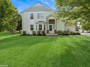 32403 N Mackinac Ln, McHenry, IL 60051