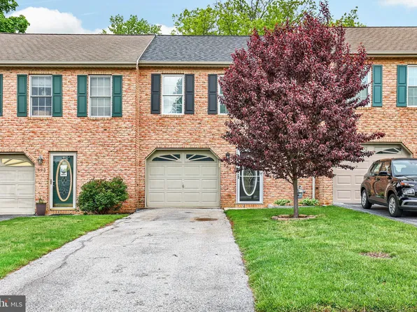 661 Hartman Ave, Hanover, PA 17331