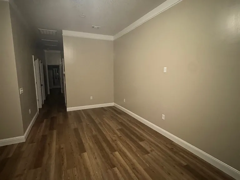 511 N Henry St #A — Photo 2