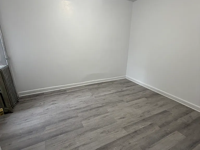 1841 Mohegan Ave #2 — Photo 3