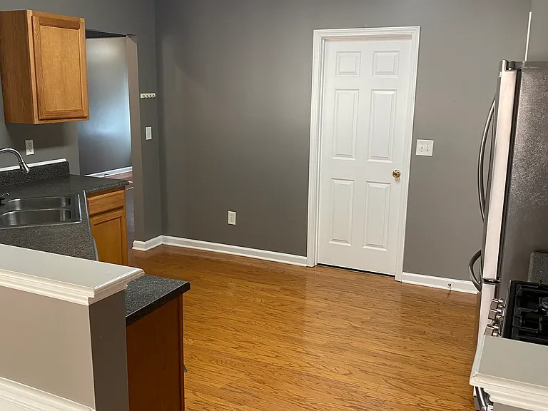 3930 Abernathy Farm Way — Photo 4