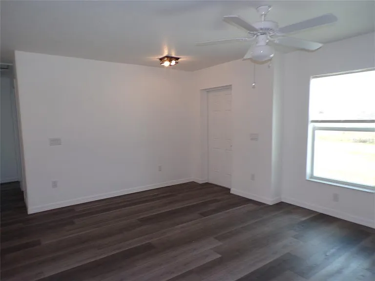 29401 Goodhue St — Photo 16