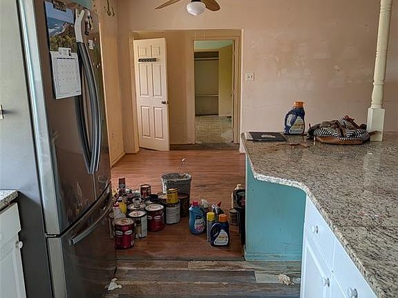 4th image of 604 HAMLIN STREET