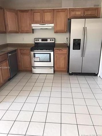 2nd image of 1399 NW 124th Ave