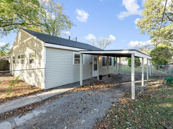 3215 S Millwood Ave, Wichita, KS 67217