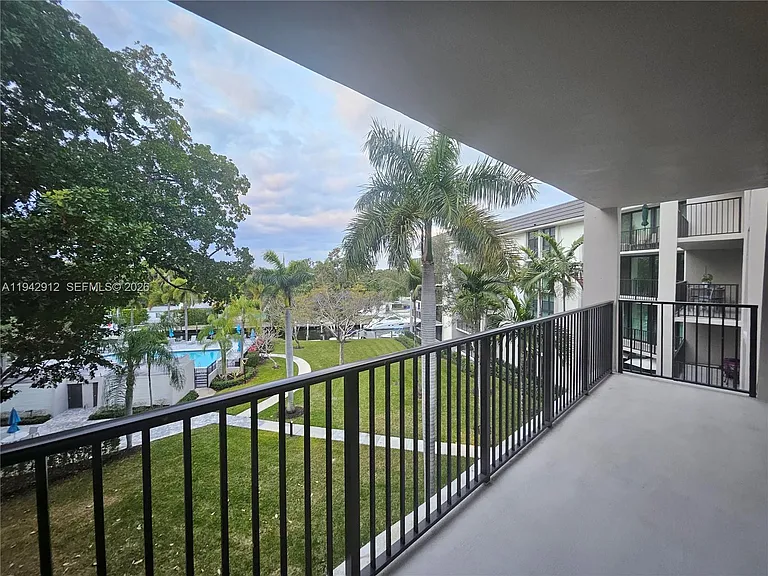 1101 River Reach Dr #418 — Photo 44