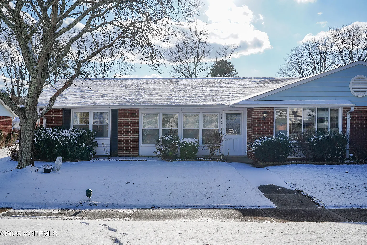 1264A Hamilton Court photo 1