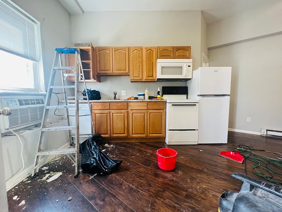 1st image of 3615 Indian Queen Ln #1