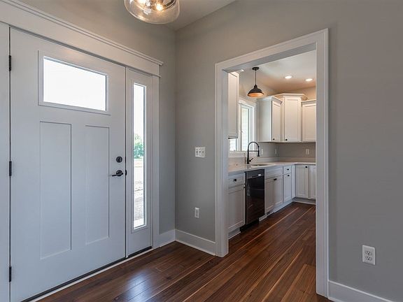 5th image of 4104 Erika Dr