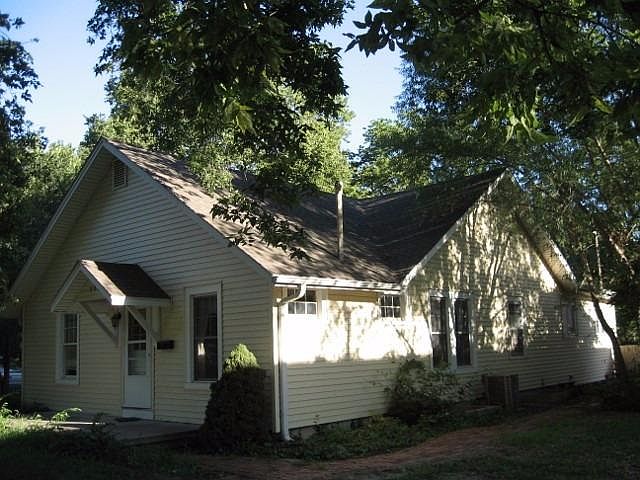 1st image of 506 NW 4th St