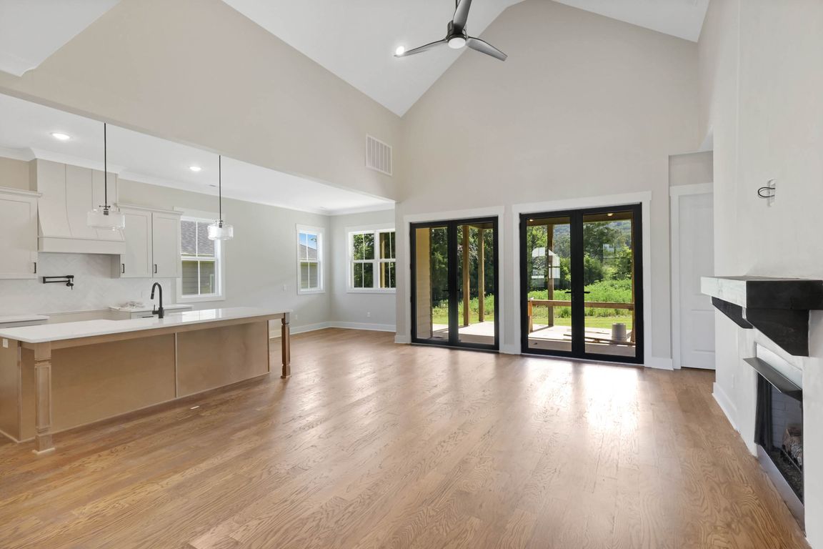 next background image