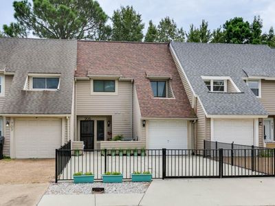 705 Lord Byron Dr, Virginia Beach, VA, 23452