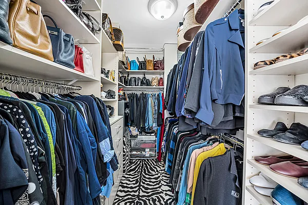 Sold by Bond New York | media 16