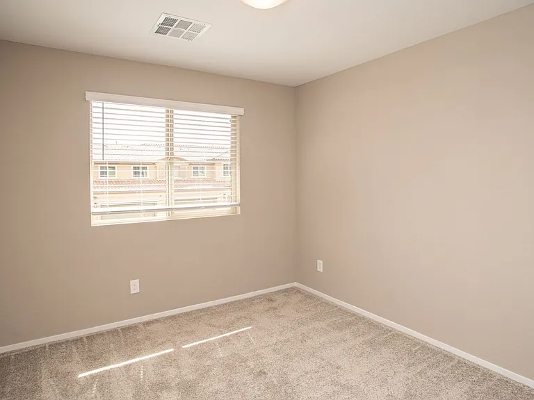 9 Alamere Falls Dr — Photo 25
