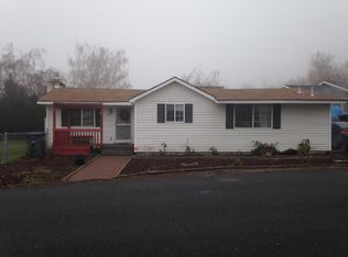 902 W Orchard Ave, Selah, WA