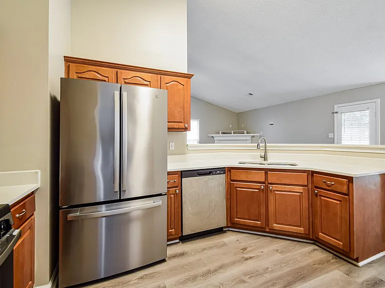 8153 Green Valley Cv — Photo 8