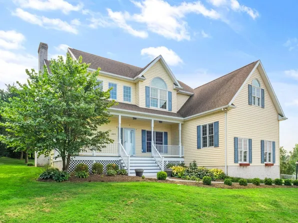 2605 Rising Rock Ct, Harrisonburg, VA 22802